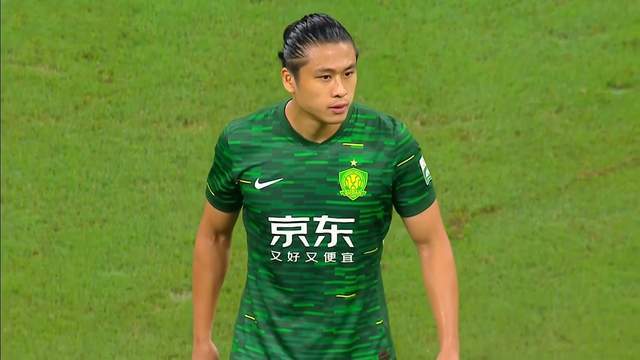 两场2球2助攻，张玉宁刚复苏又伤退，国安提前换下4将 留力战泰山